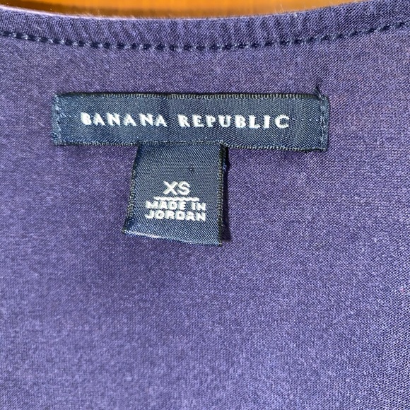 Banana Republic Lux Tee - Picture 3 of 11